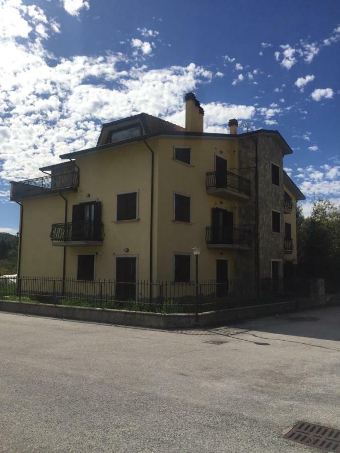 La Petite Maison Appartement Ateleta Buitenkant foto
